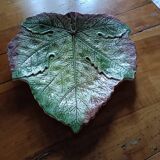 Vine leaf slip pocket emptier