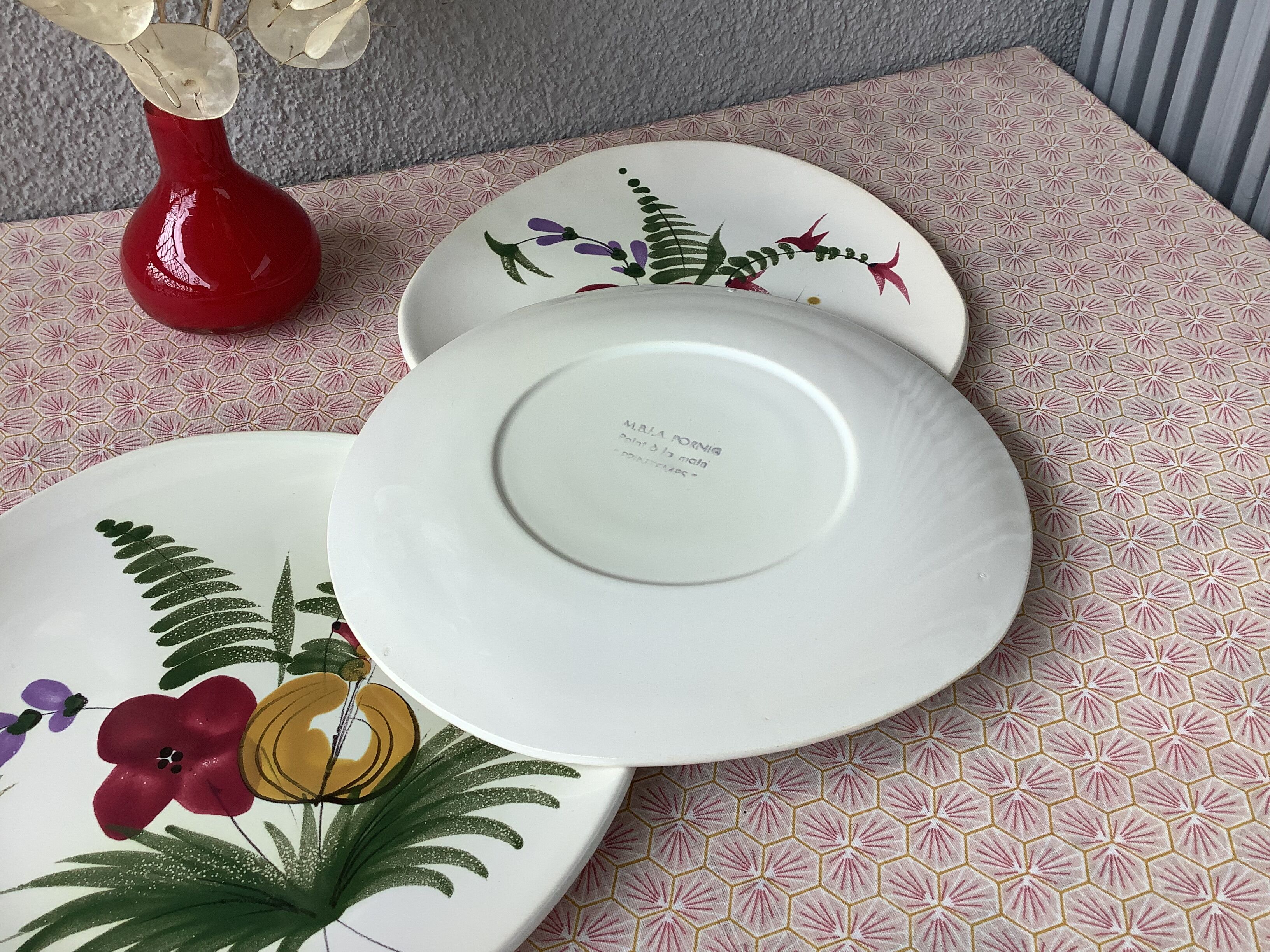 Plates of Pornic MBFA spring model hand painted