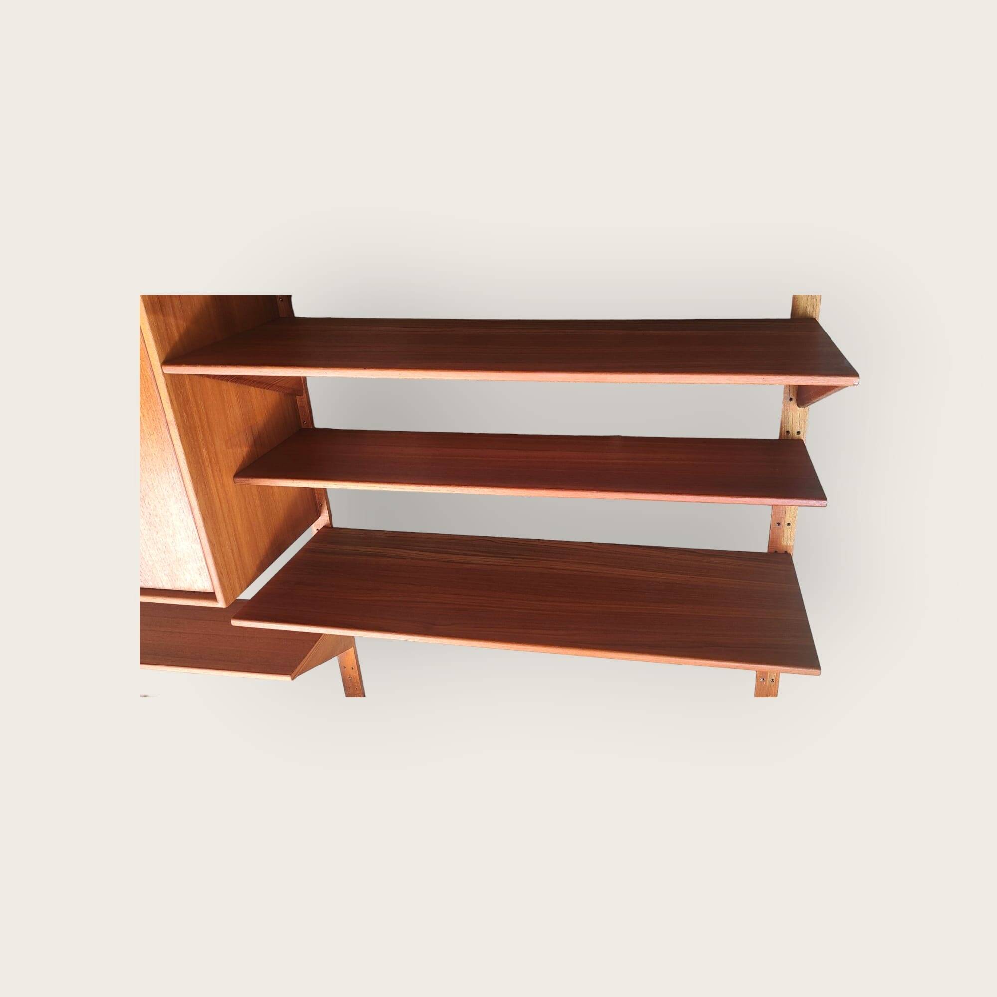 Système mural du milieu du siècle