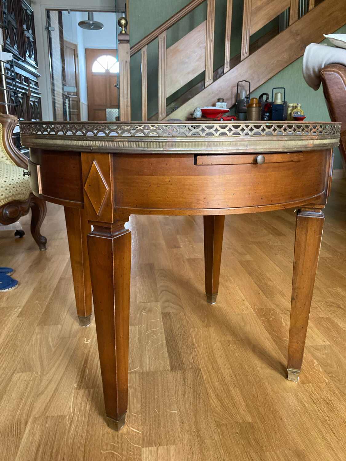 Directoire hot water bottle coffee table