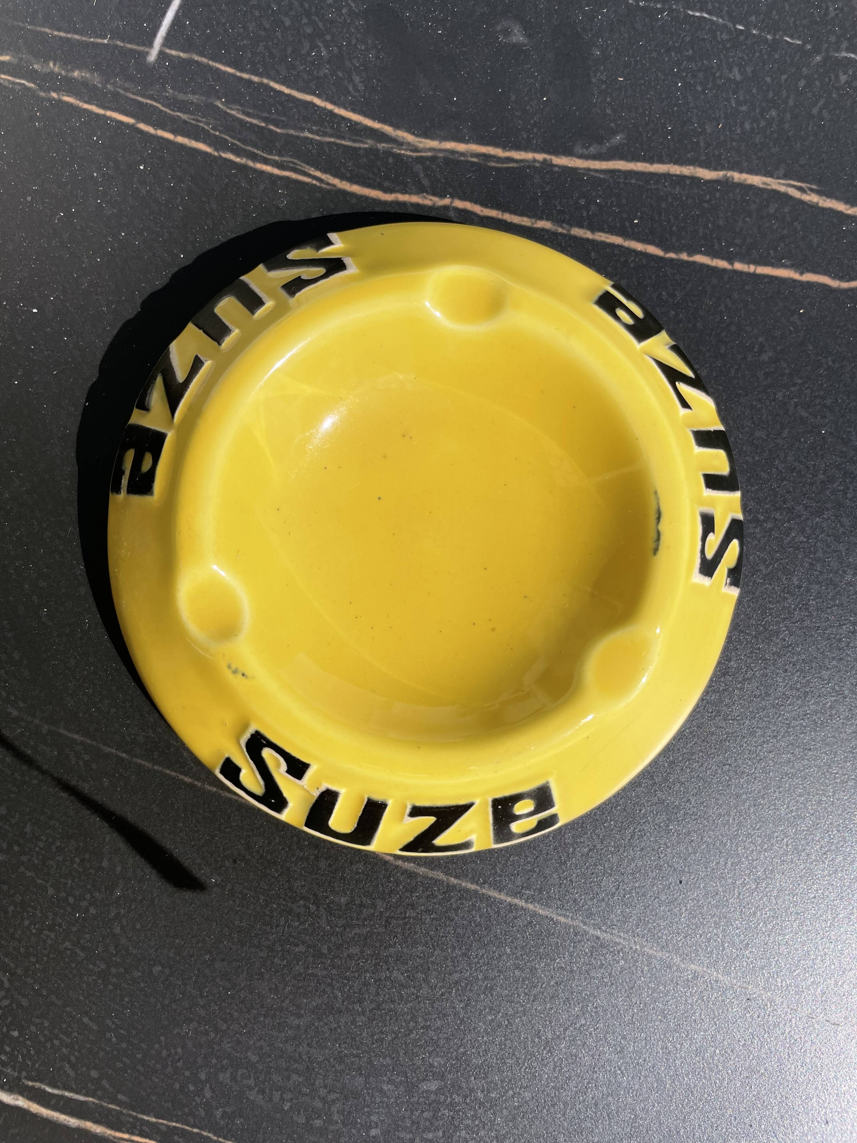Ashtray Suze