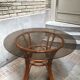 Table de salle à manger ronde vintage en bambou avec plateau en verre fumé, 1970