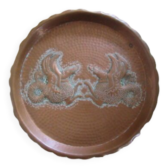 Plateau Asie dragons en relief cuivre martelé diamètre 30cm