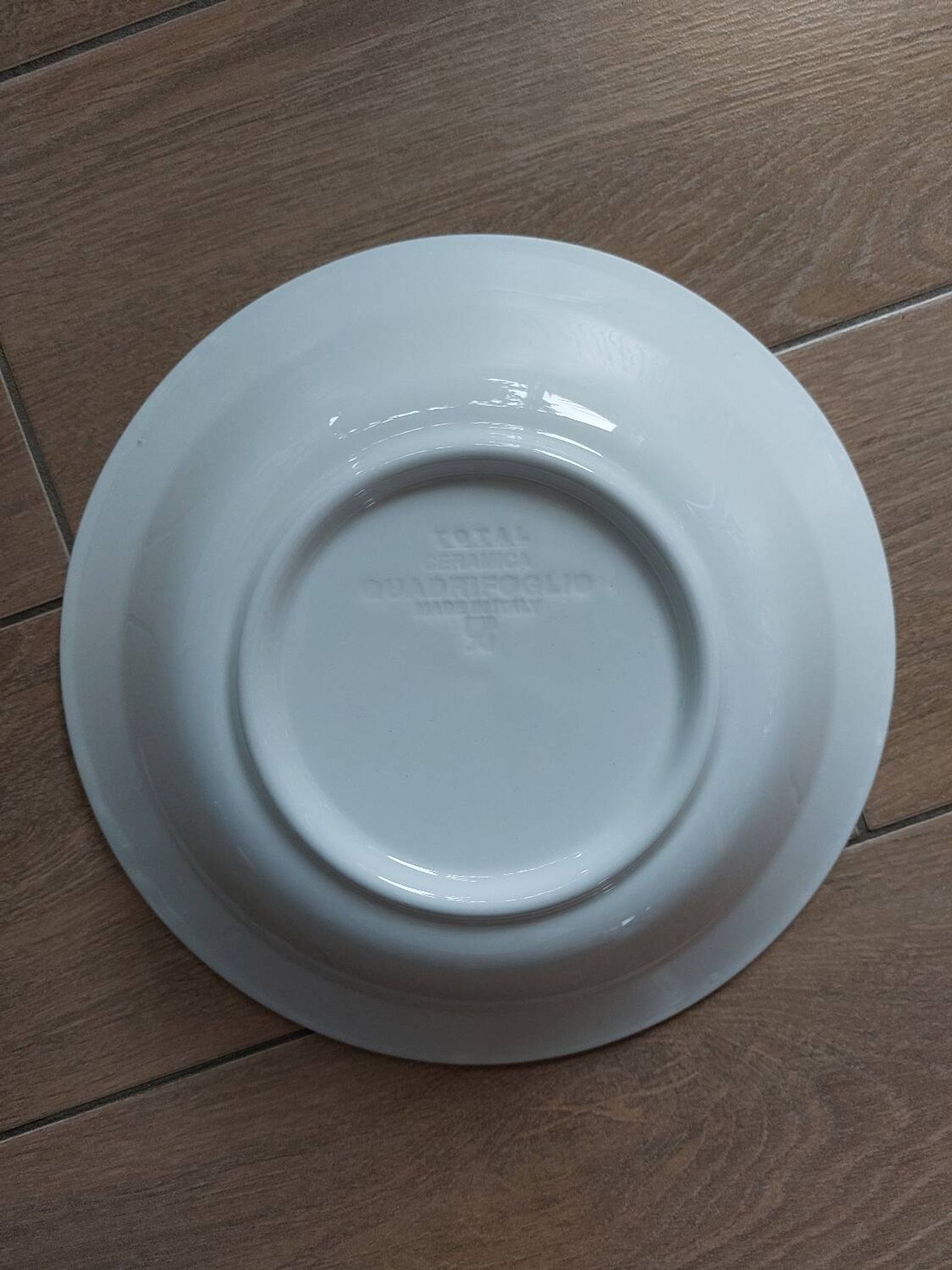 Serving dish