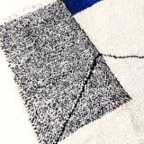 Moroccan berbere carpet 174x109cm