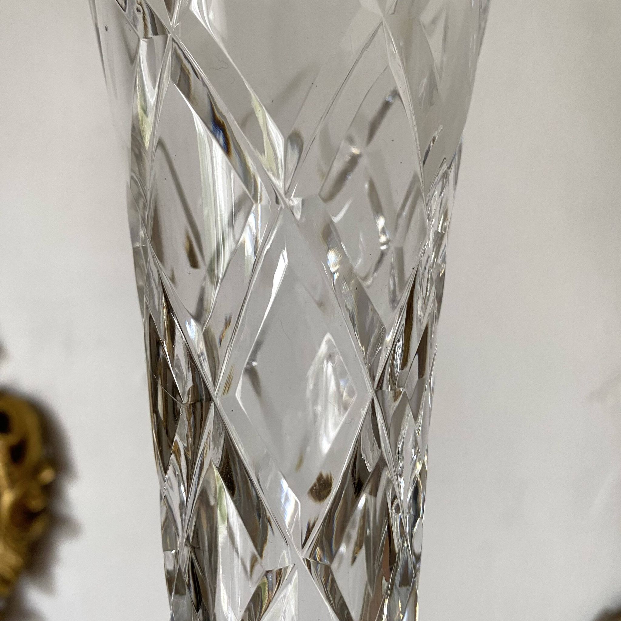 Vase tulipe en cristal ciselé  et argent 23 cm