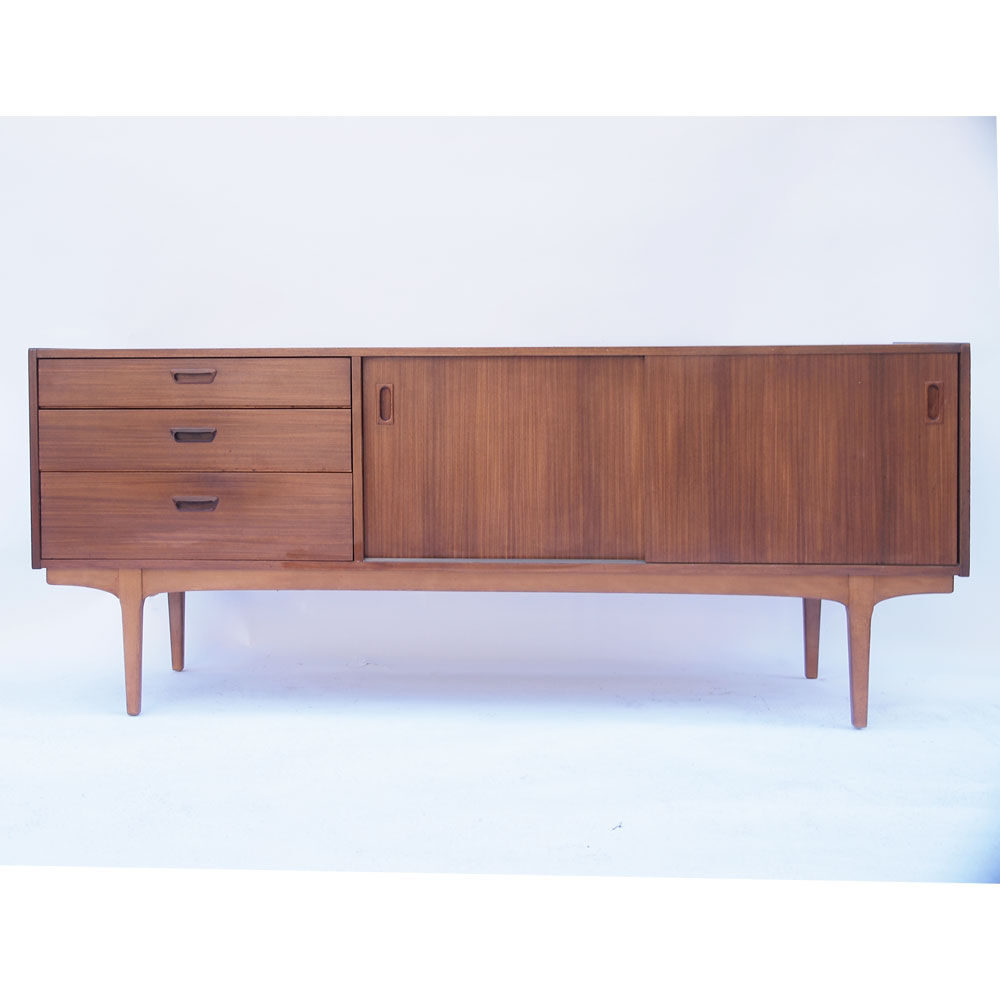 Vintage Scandinavian row Nathan