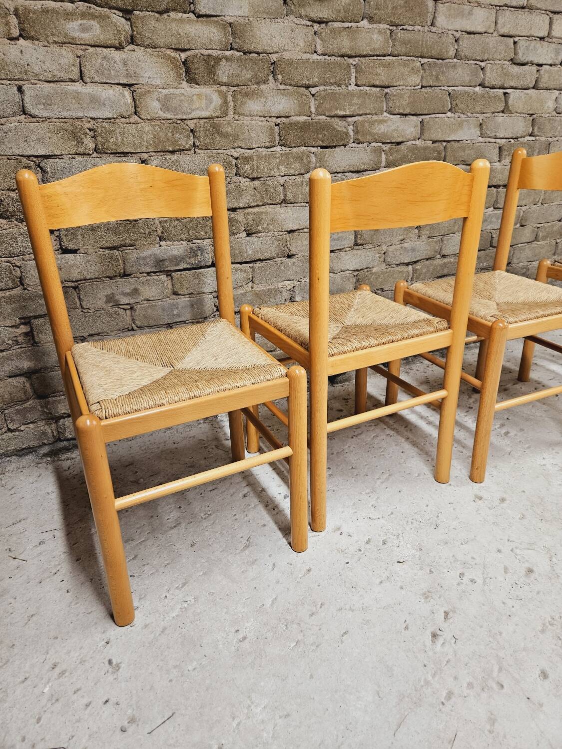 Set of 4 vintage pine and rush chairs