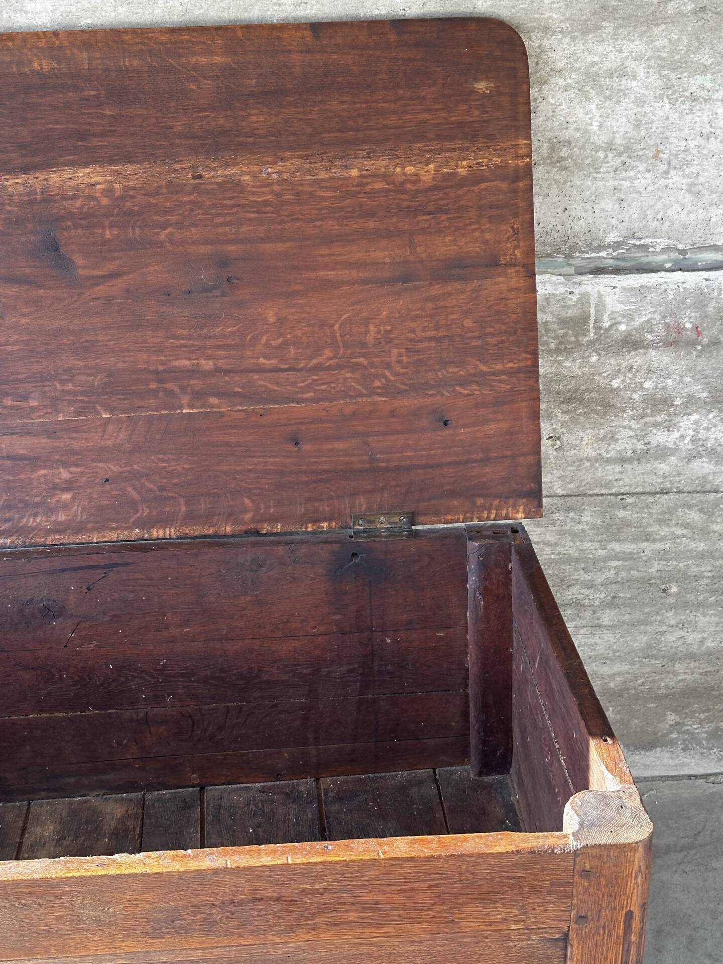 French provincial chest in carved and pegged solid oak, 18th century.