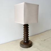Pied de lampe rustique en bois tourné années 50, luminaire rustique vintage