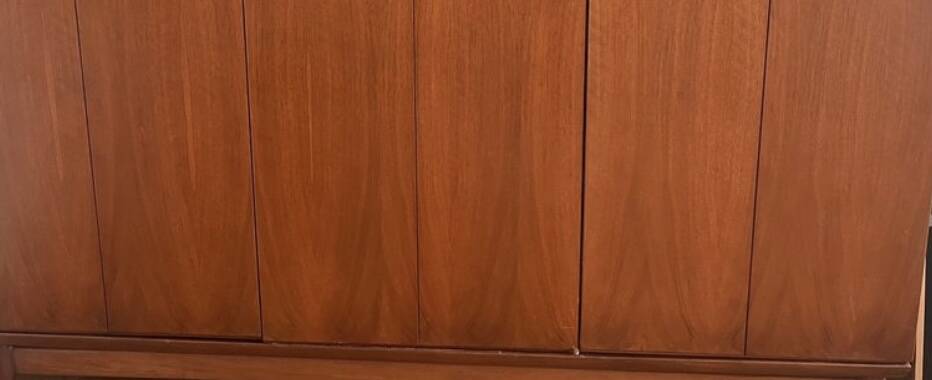 Armoire scandinave vintage en teck