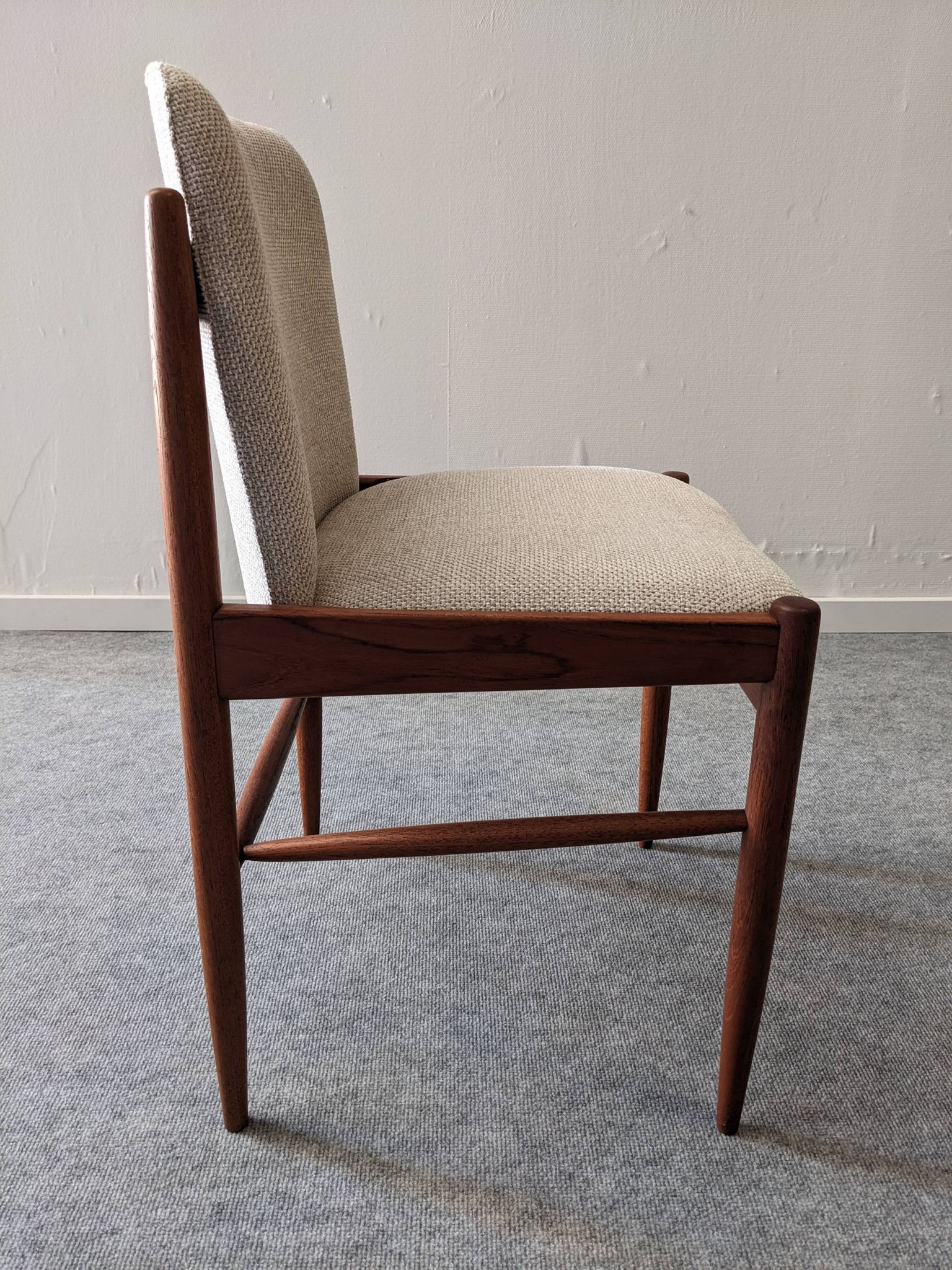 Série de 4 chaises scandinaves en teck, Danemark vers 1960