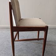 Série de 4 chaises scandinaves en teck, Danemark vers 1960