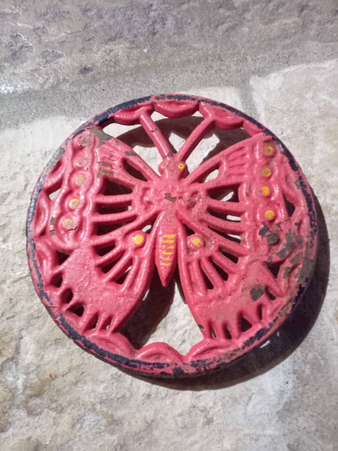 Vintage cast iron trivet