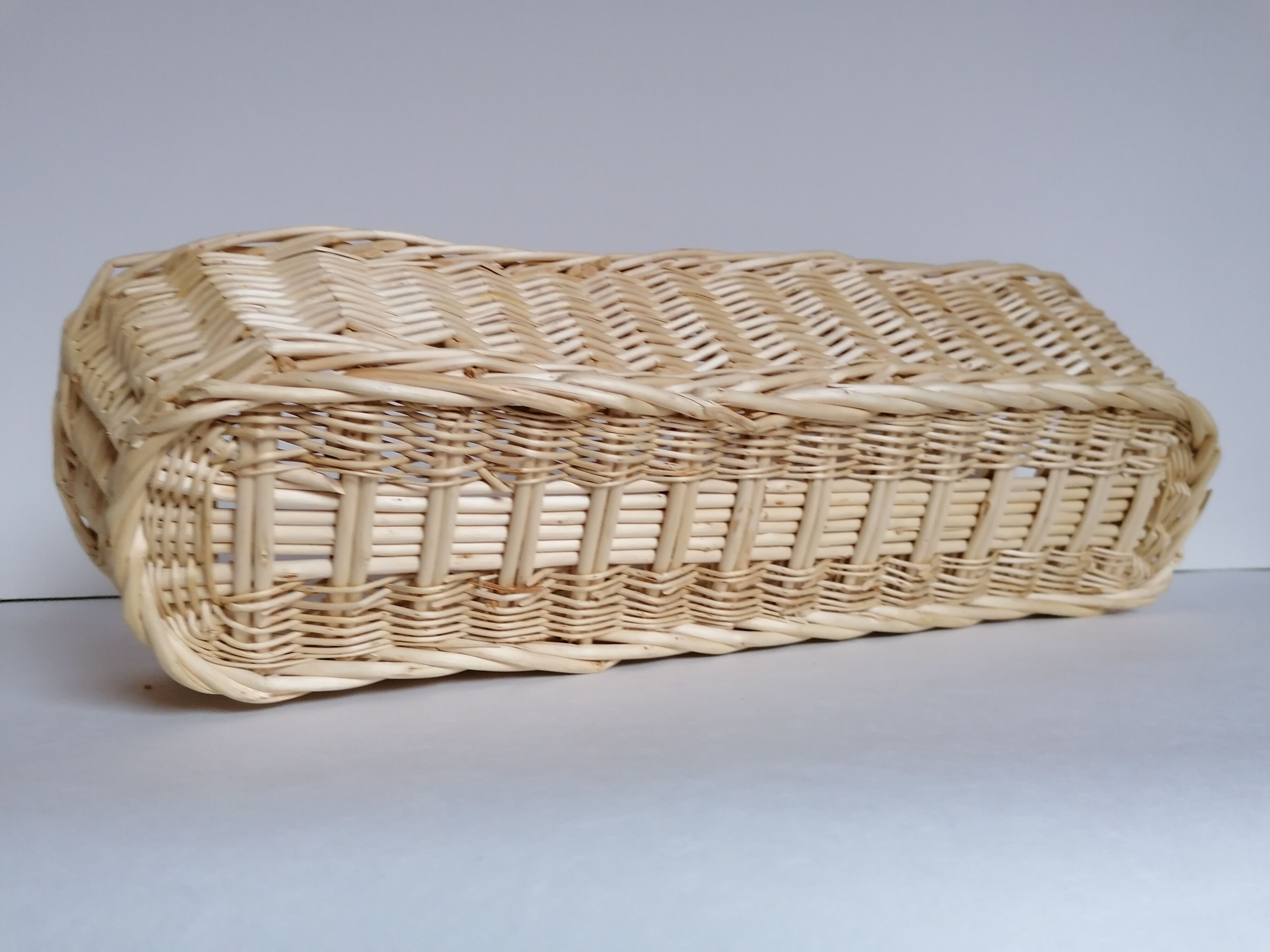 Wicker bread basket