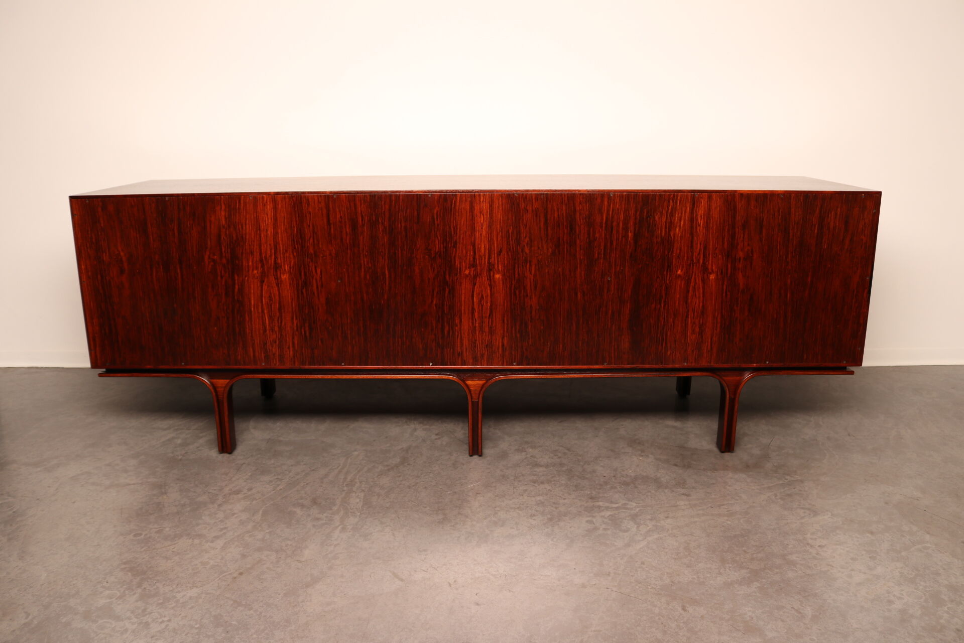 Sideboard in rio-rosewood by Gianfranco Frattini for Bernini - Italy - 1960's