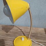 Lampe de bureau articulée vintage jaune en métal