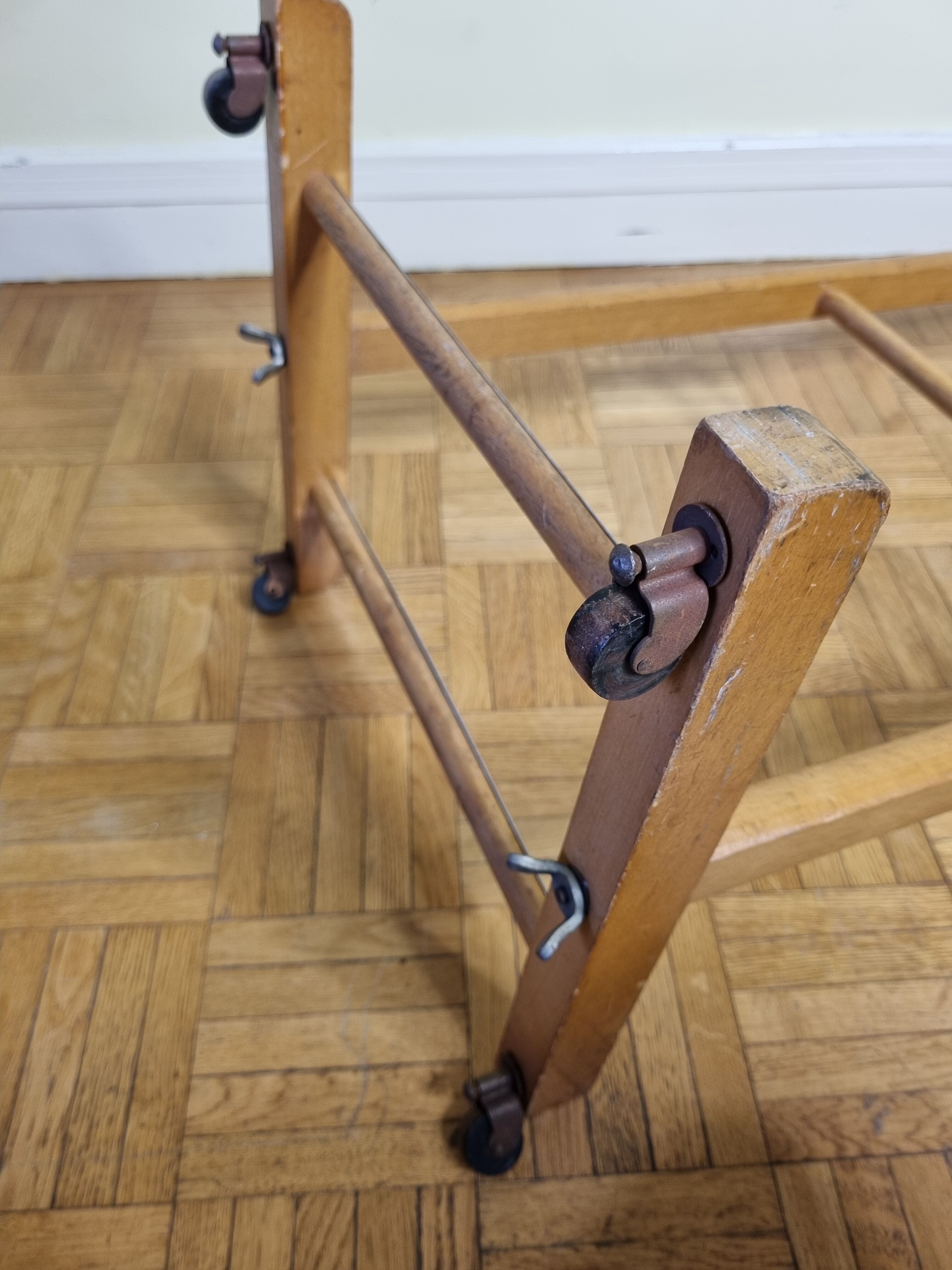 Night valet, blond wood, 50s