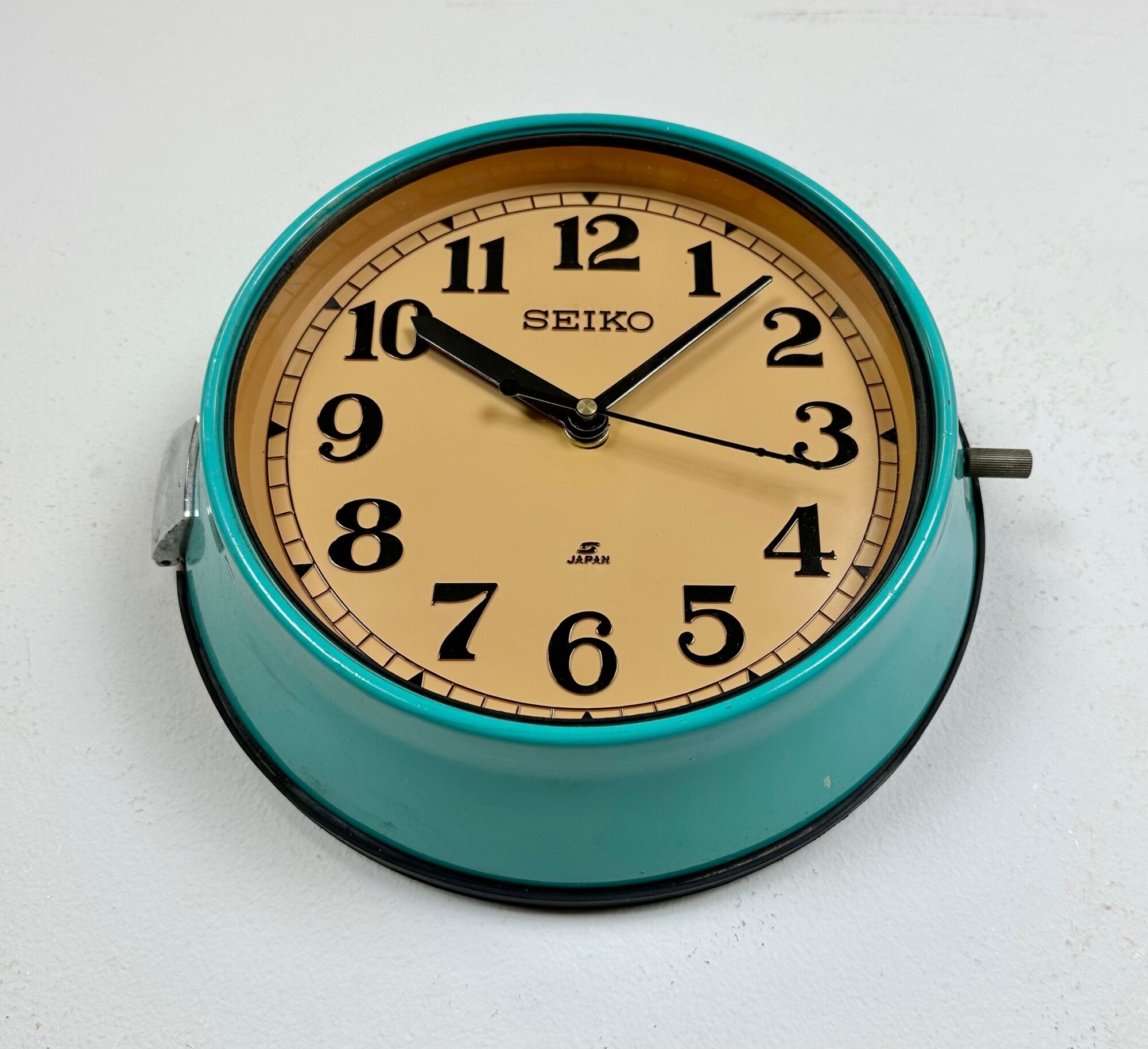 Horloge murale vintage turquoise seiko maritime, années 1970
