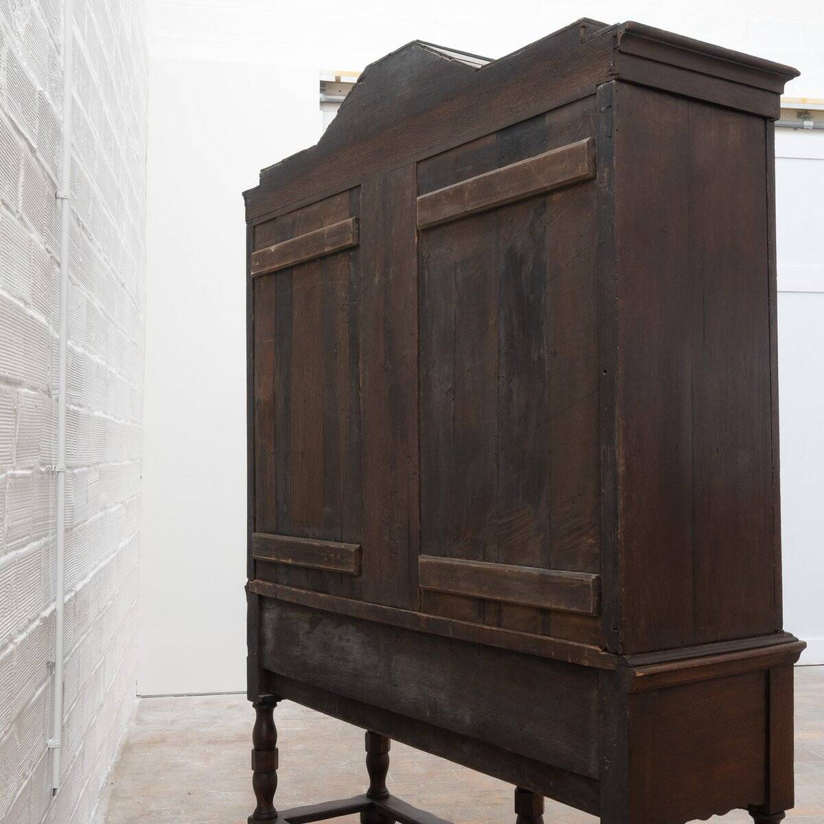Cabinet en chêne néerlandais antique, 1800