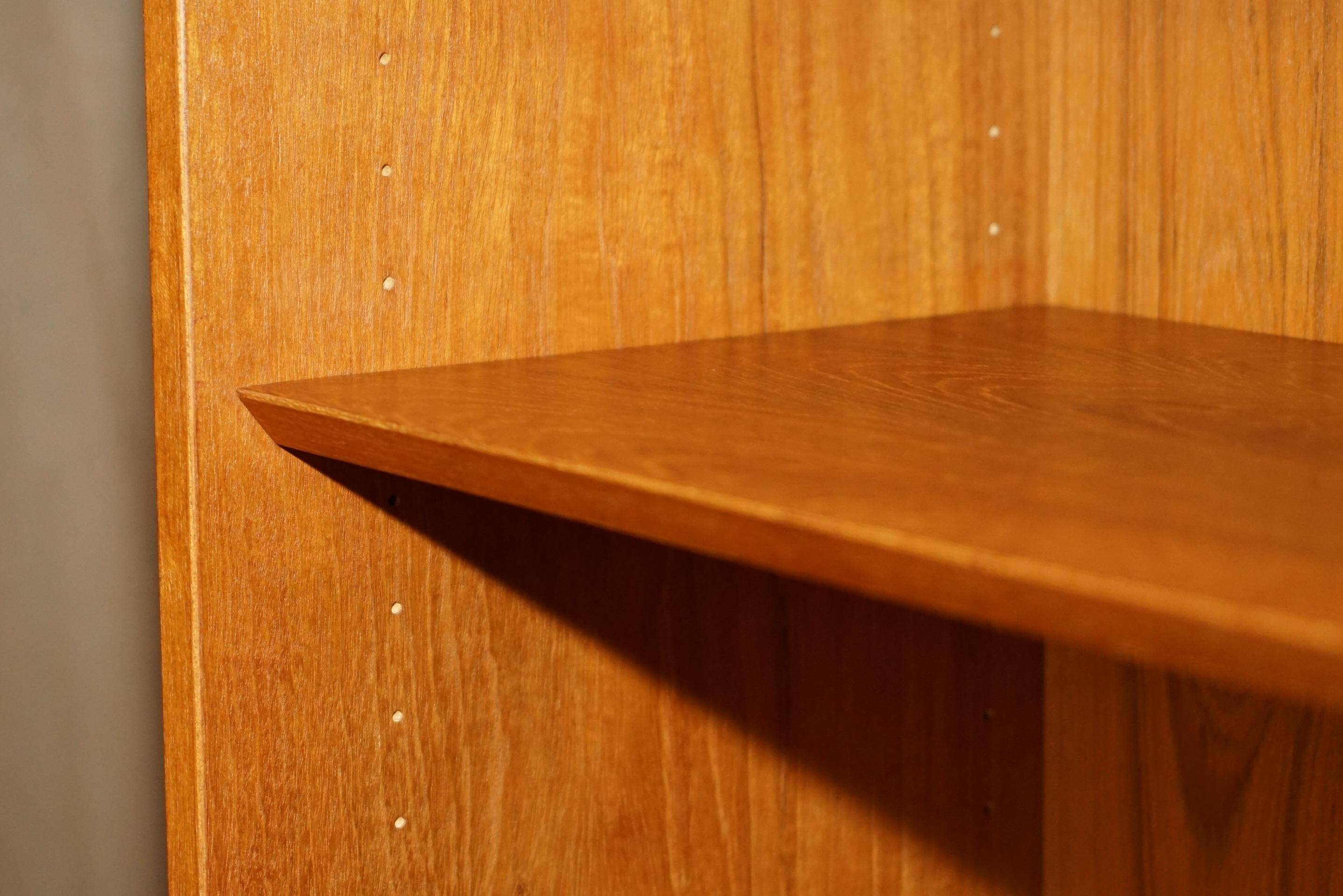 Pair of large open bookshelves Poul Hundevad Mid Century Modern in teak