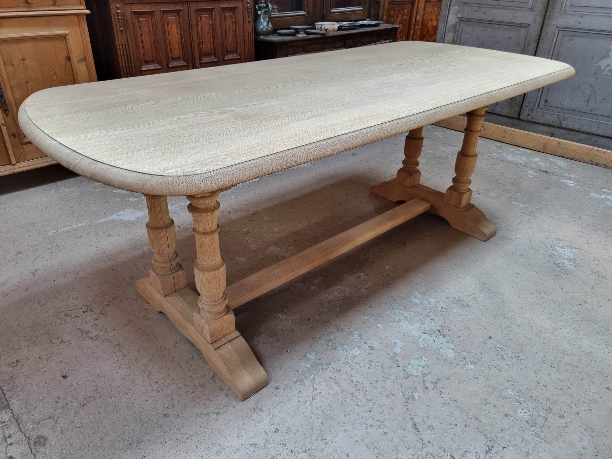Farmhouse table