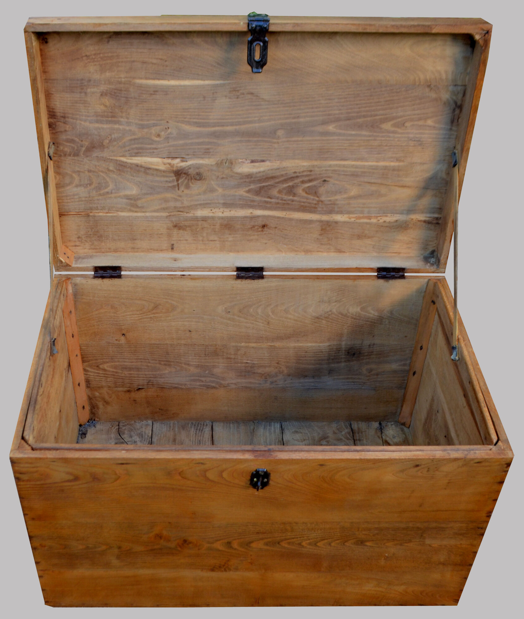 Large oak chest