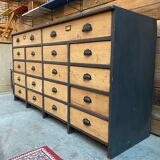 Trade cabinet with drawers
