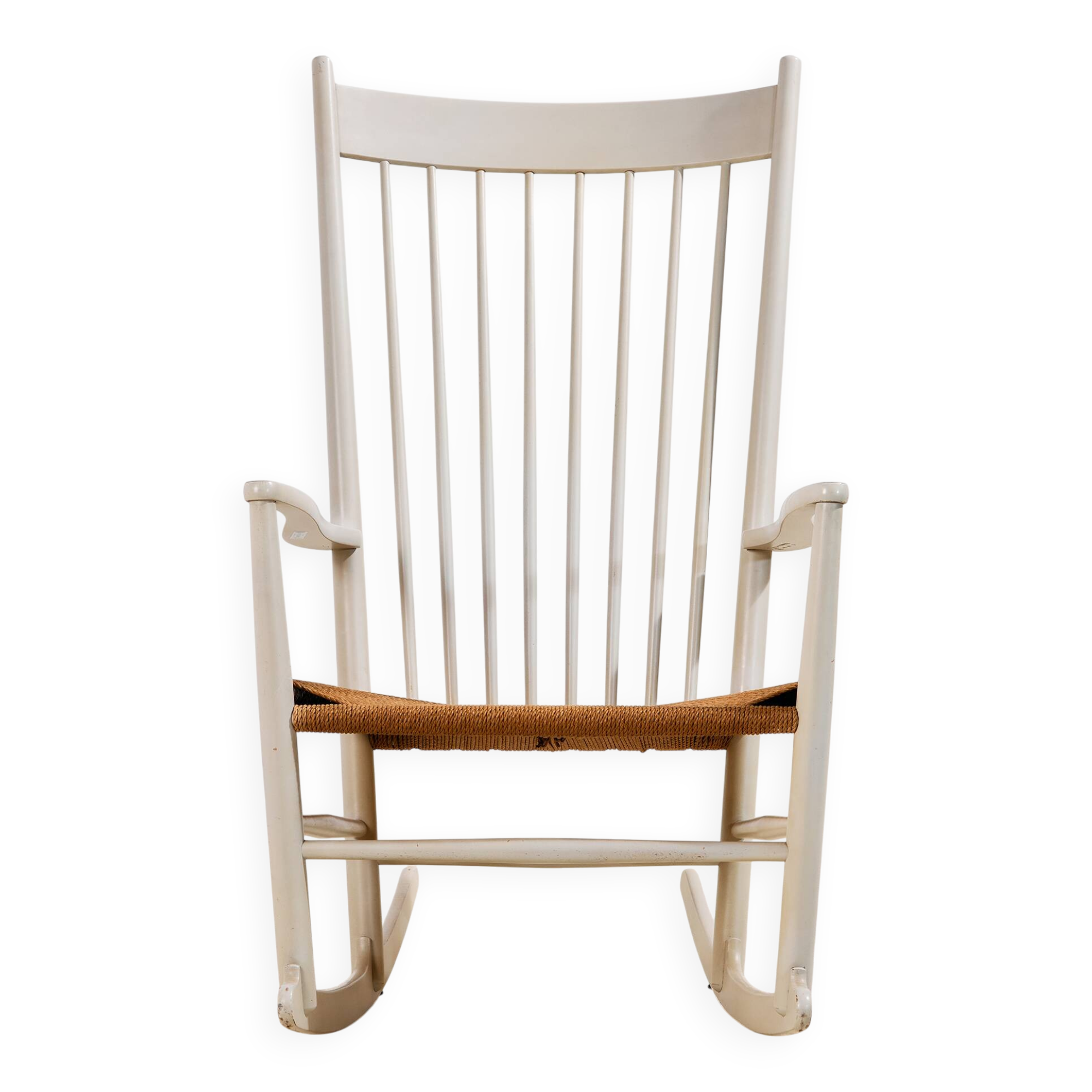 J16 rocking chair by Hans J. Wegner for FDB Møbler