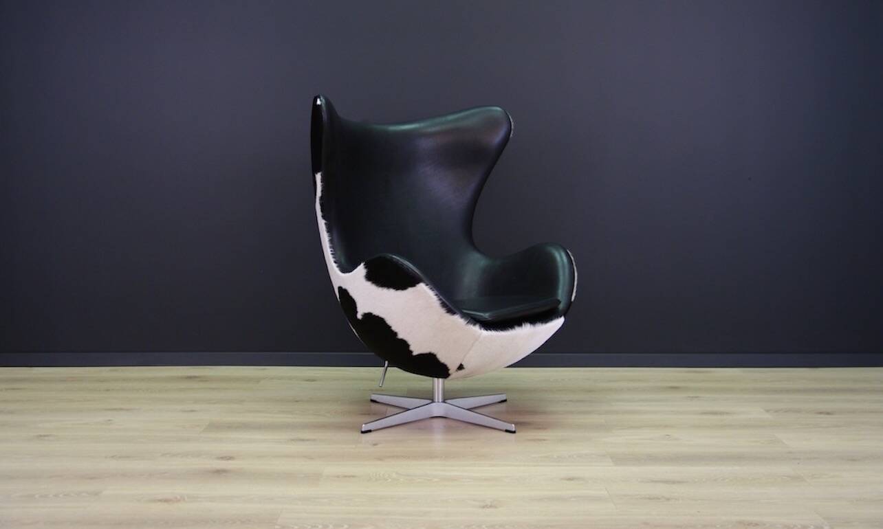 Egg chair de Arne Jacobsen en cuir de vache