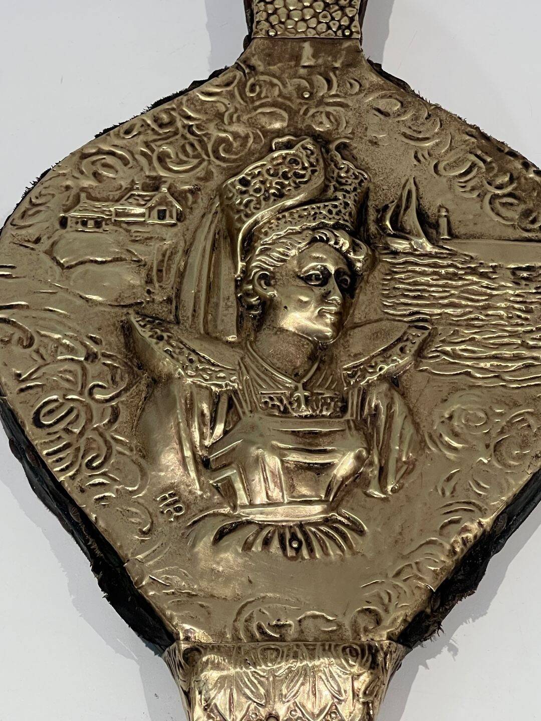 Louis XVI Style Chimney Bellows in Repoussé Brass with Female Effigy