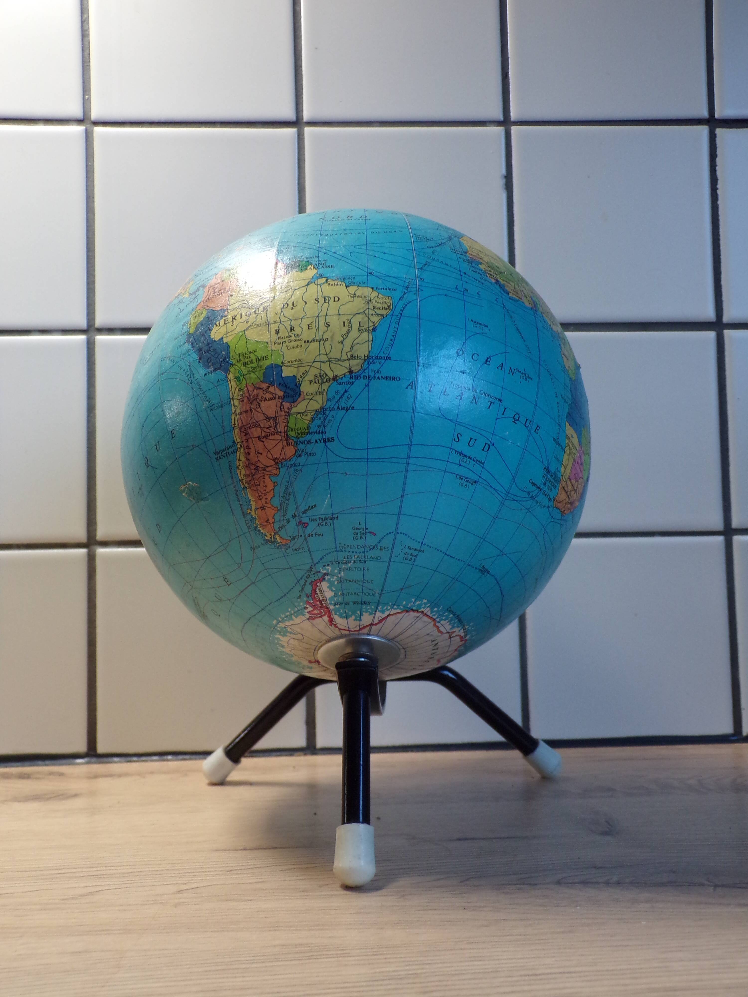 Taride terrestrial globe 1960s Ø15cm