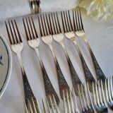 12 large silver-plated metal table forks by Guildart