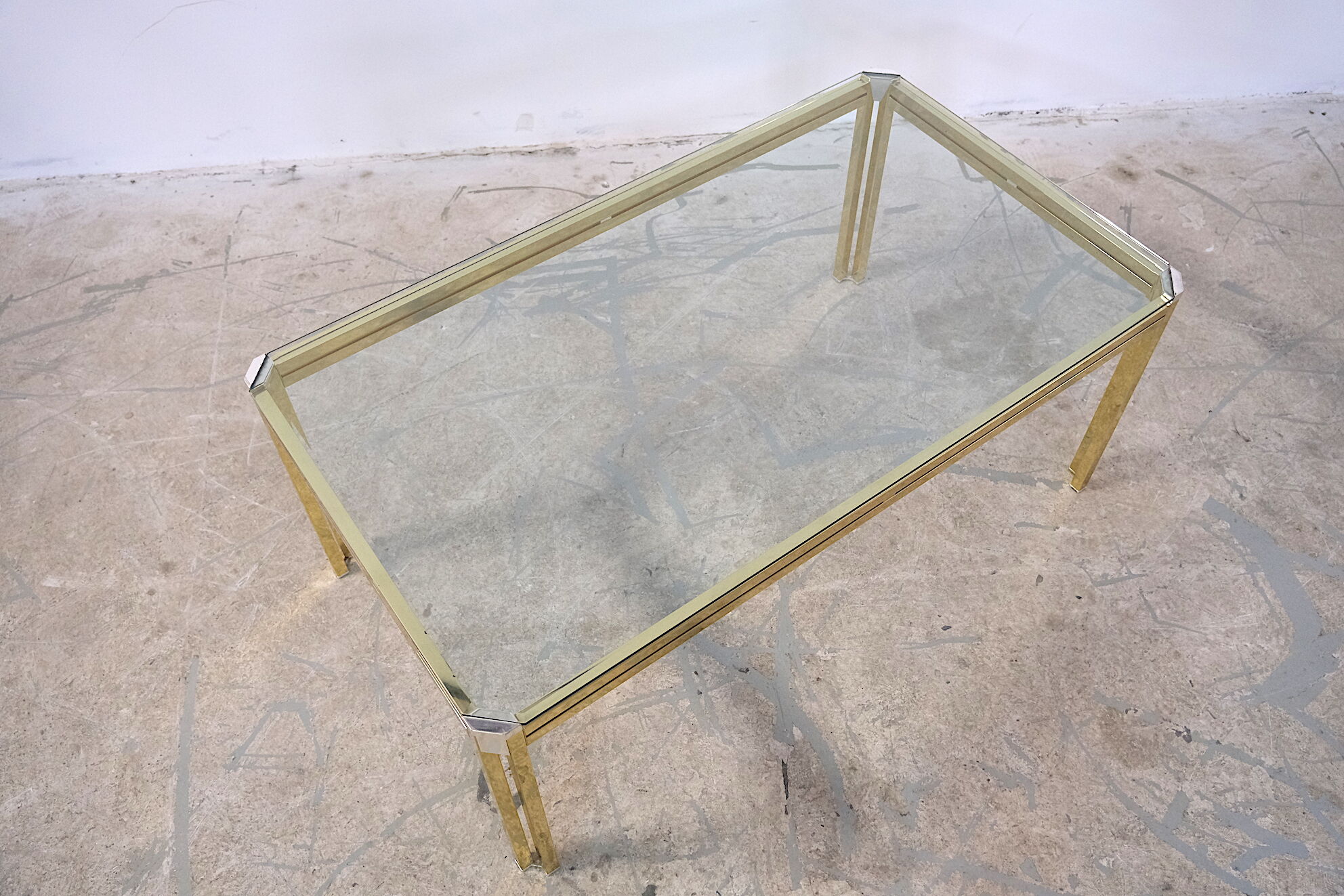 Table basse italienne chromée et verre, années 1970