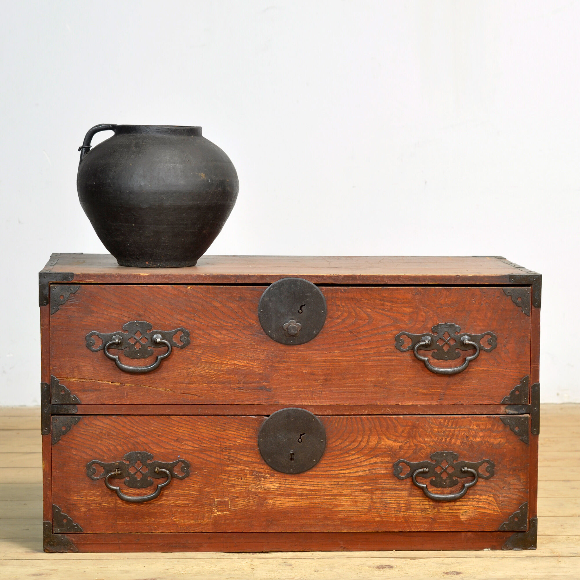 Antique earthenware pot from Moldova, circa 1850
