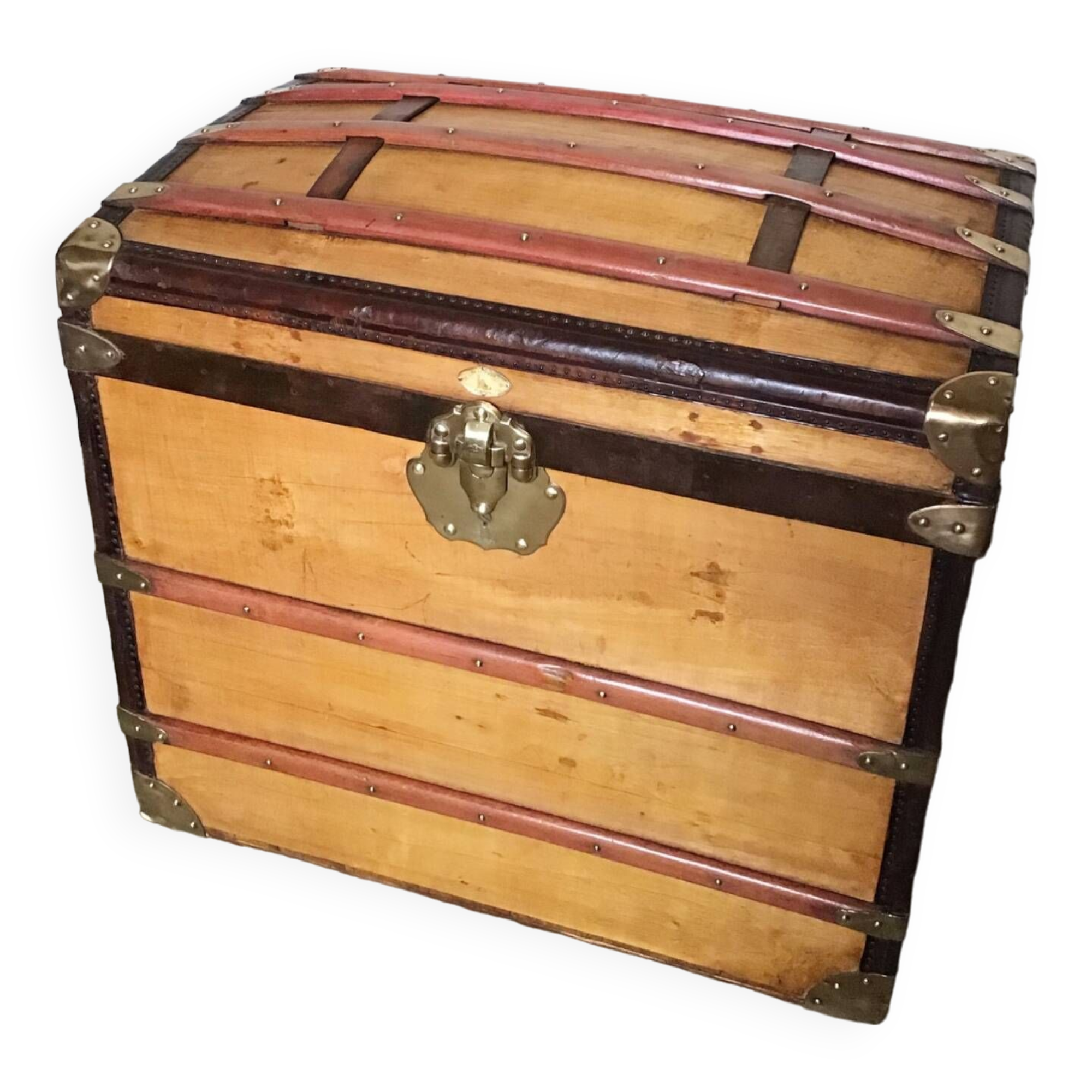 "Le Louvre Paris" curved trunk 70x50x65