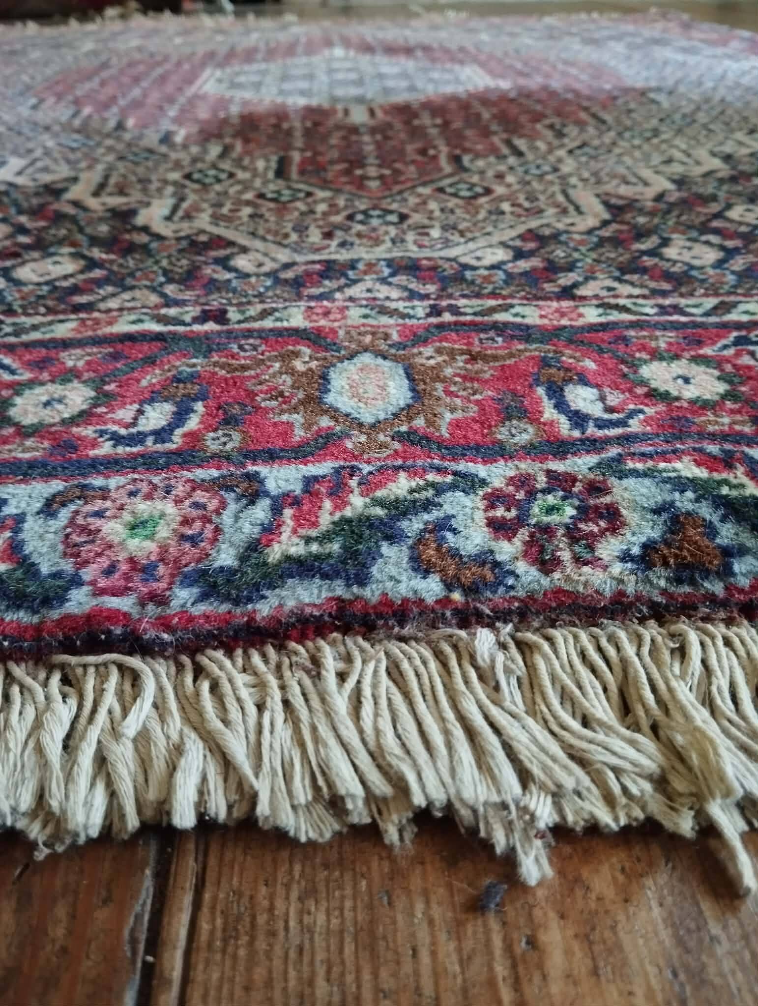 Handmade Persian Senneh rug 150x121cm