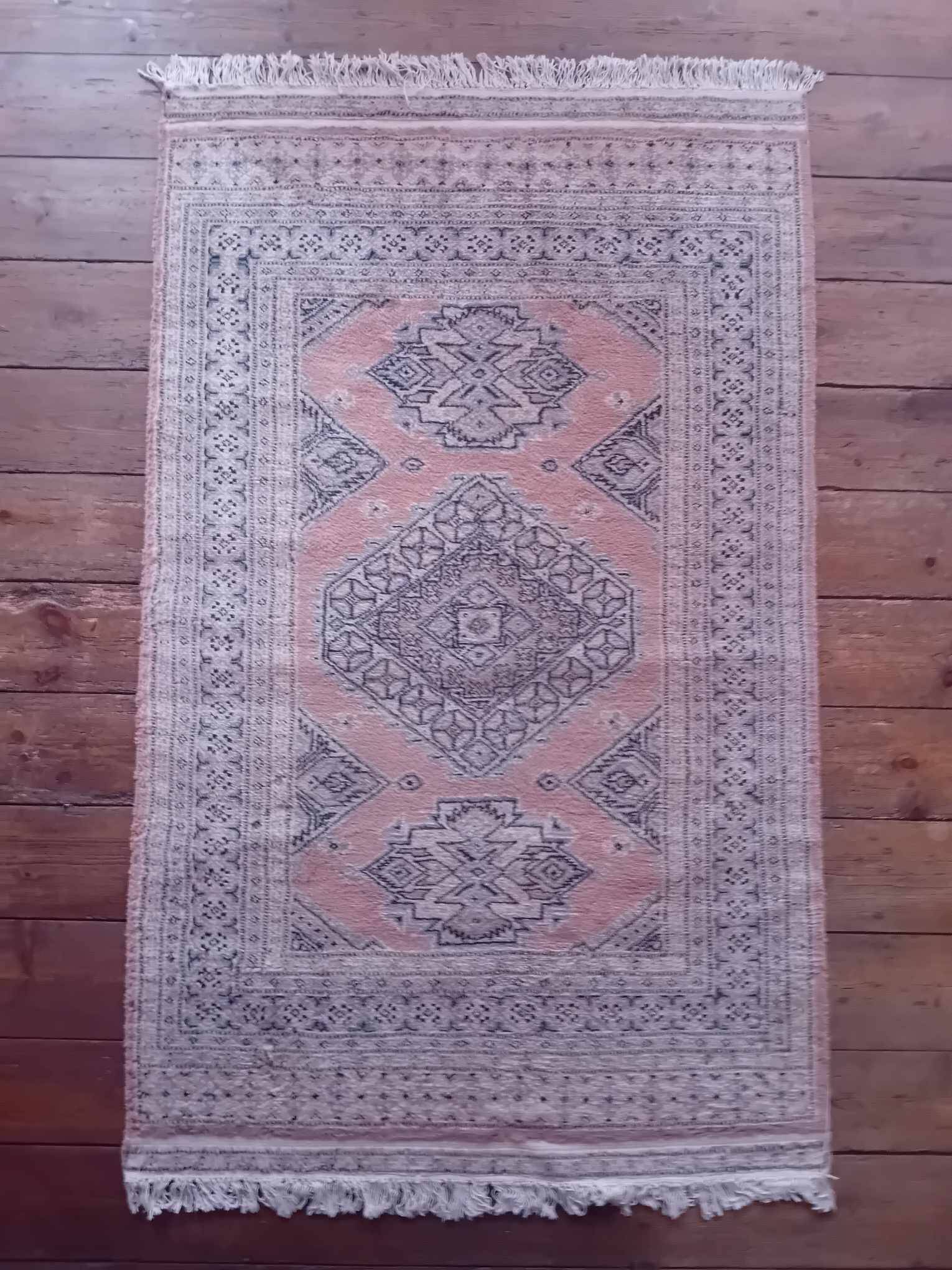Pakistani Karachi Rug Handmade 187x120cm