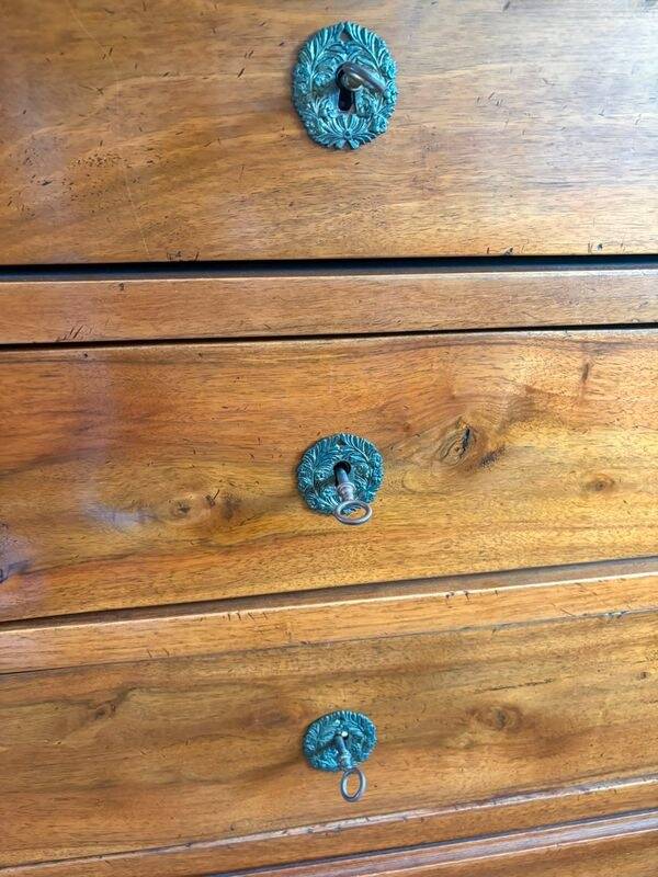 Commode ancienne Louis- Phillipe en merisier massif (19ème)