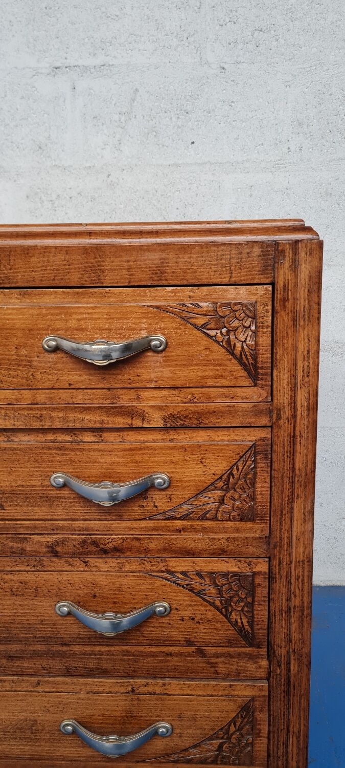 Oak art deco chest of drawers