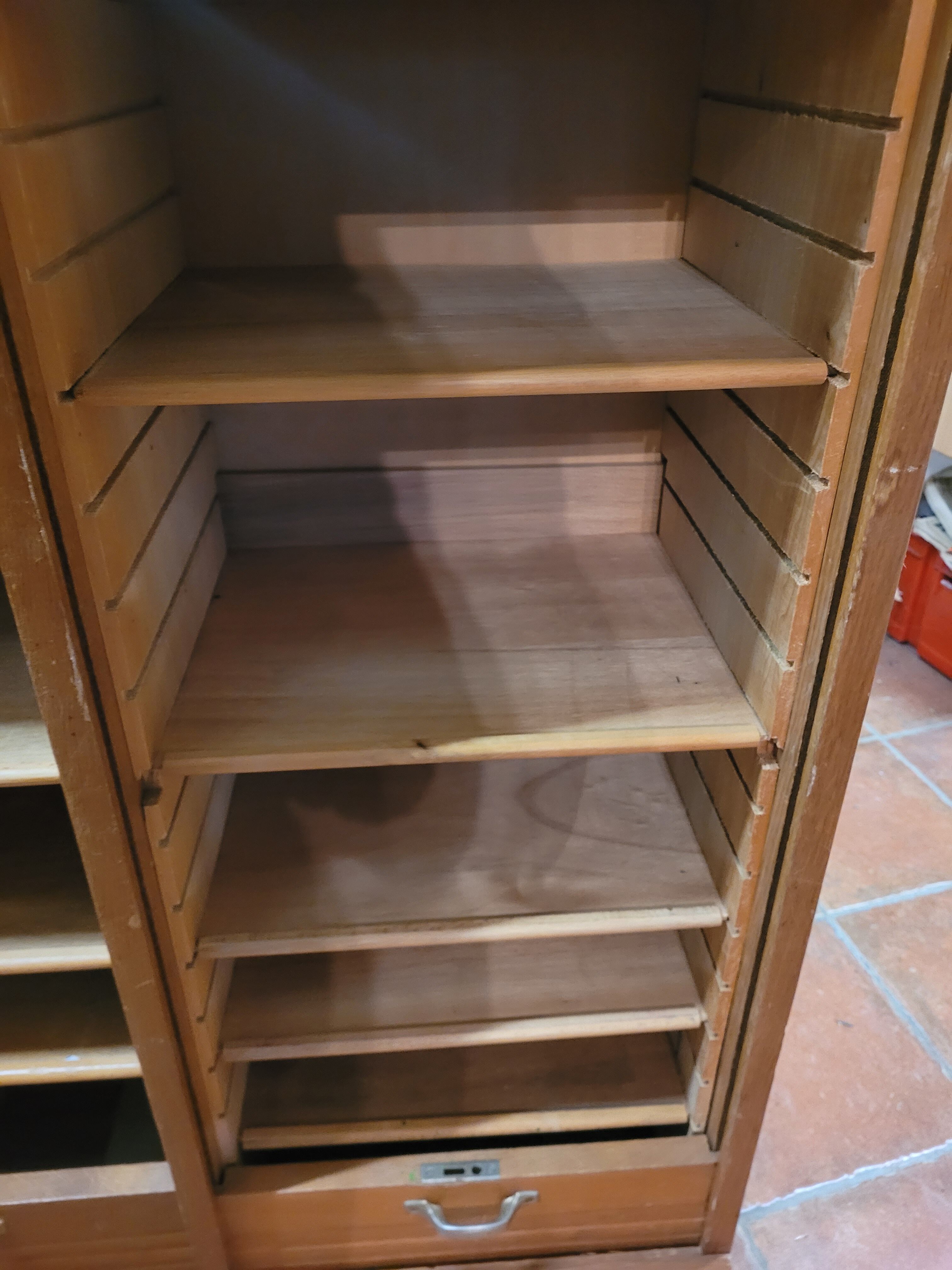 Double binder with curtains