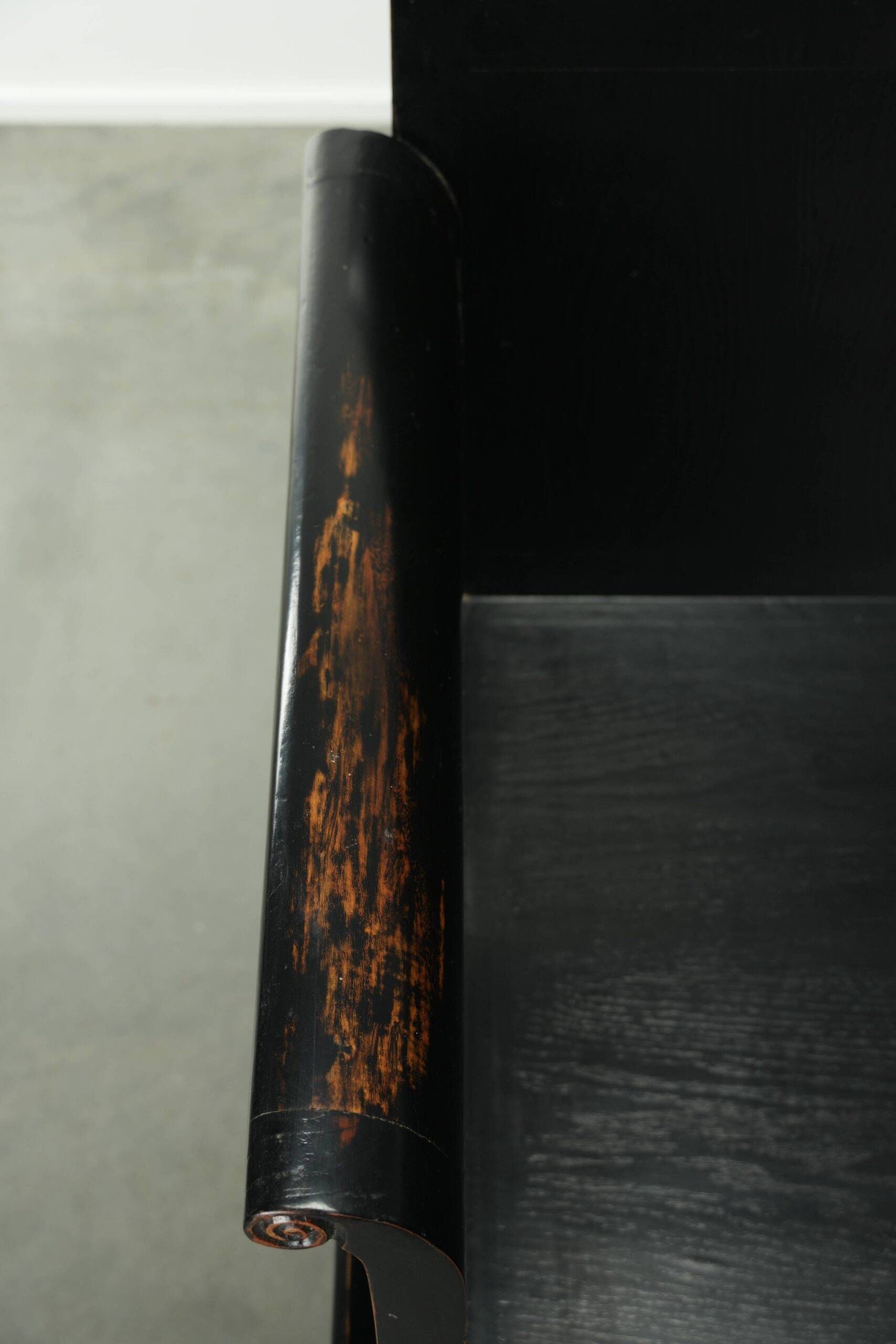 Black wooden chair / side chair from the 20th century in Asian style