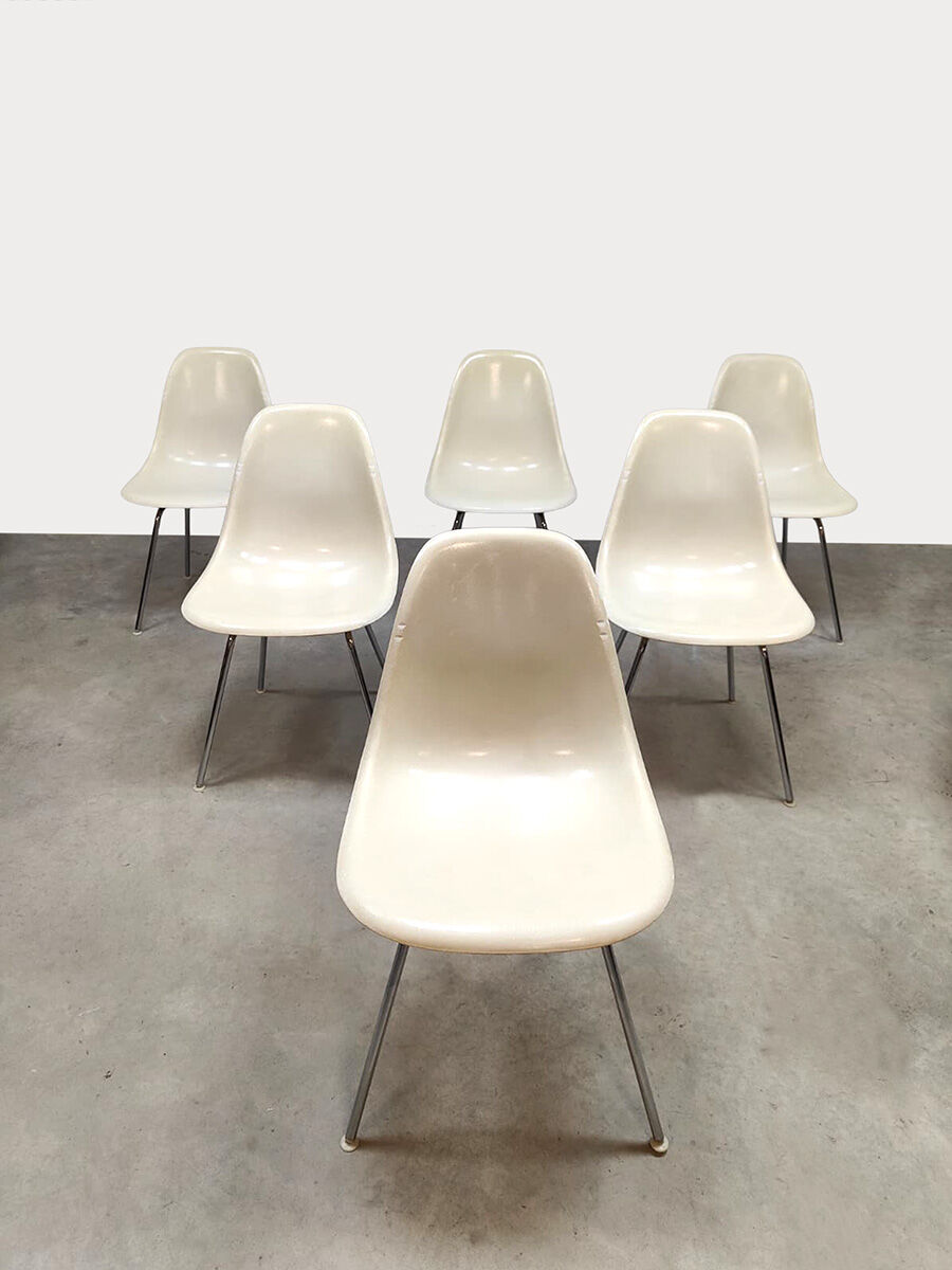 Vintage Herman Miller Fiberglass DSX dining chairs Charles & Ray Eames