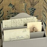 Sorter, mail holder