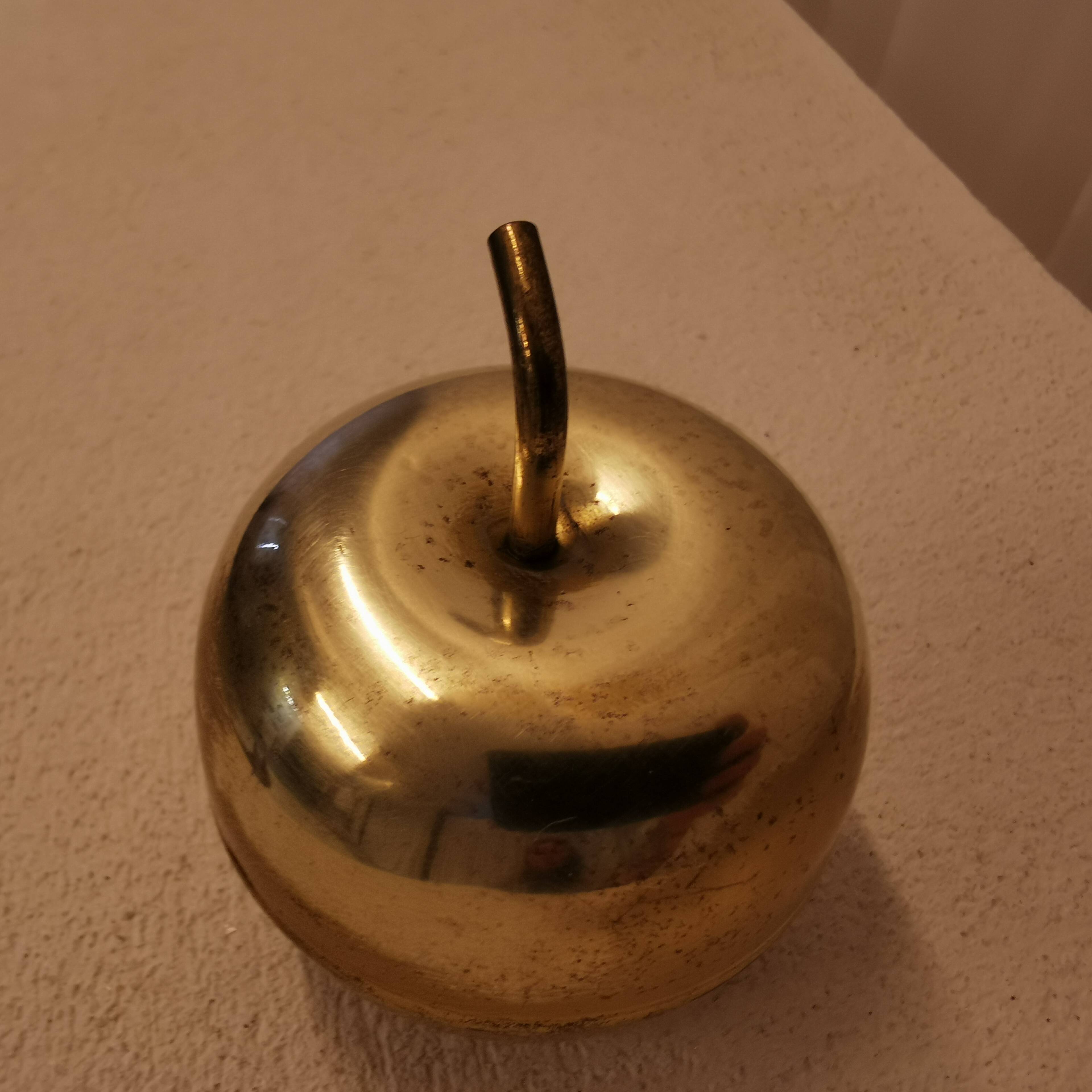 Small apple-shaped candy box