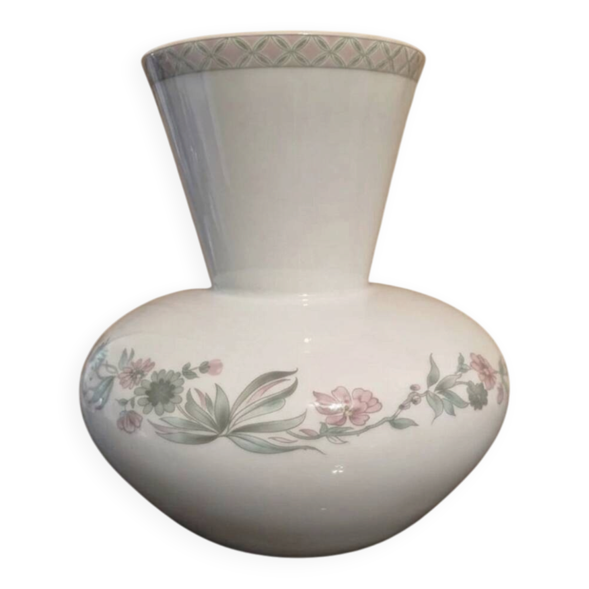 Limoges porcelain floral decoration 1980 signed