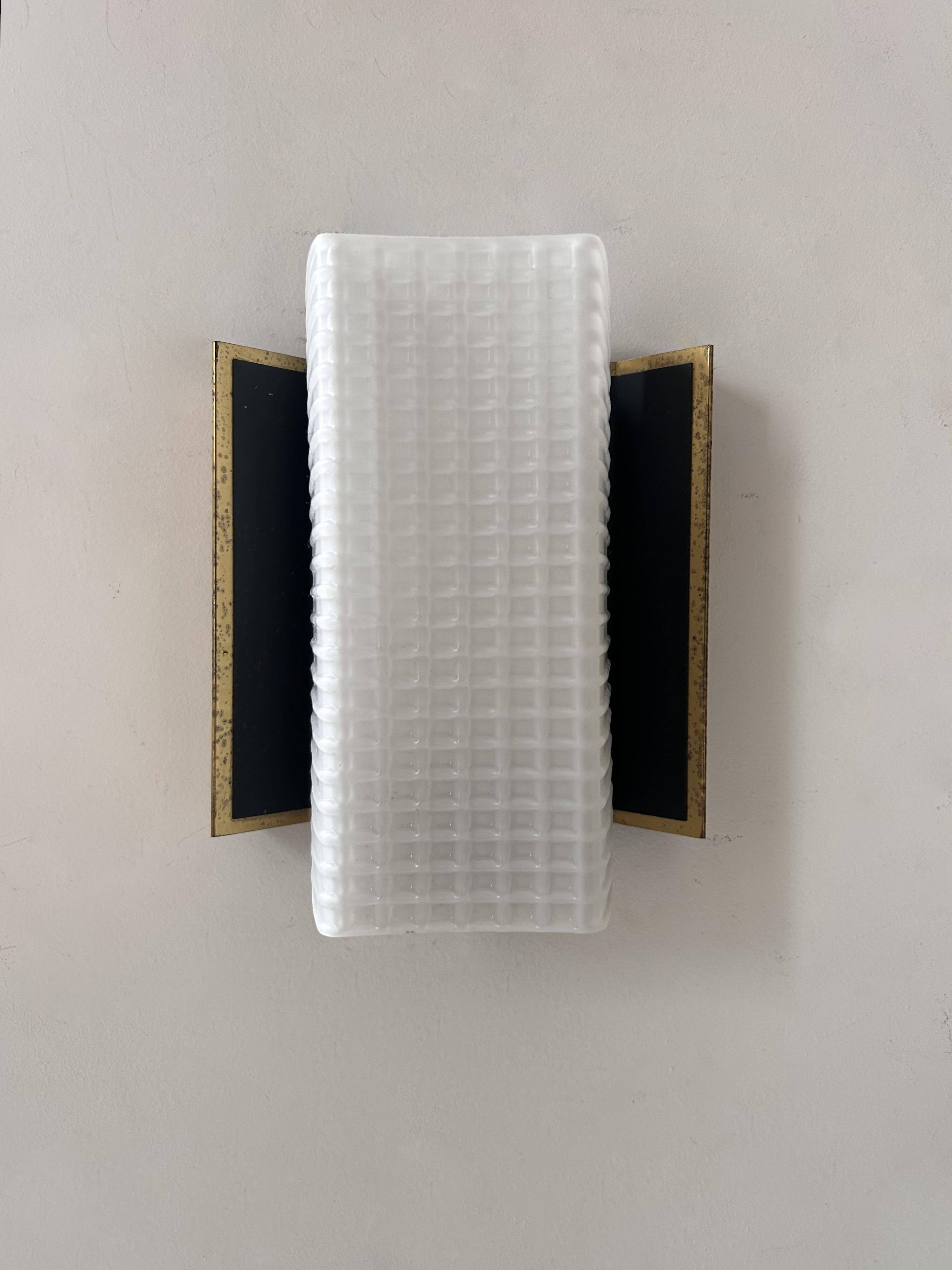 Vintage wall lamp, opaline and brass, France 1950