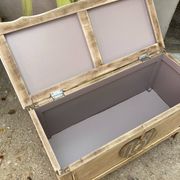 Very nice vintage heart toy chest in L. Ashley removable style.
