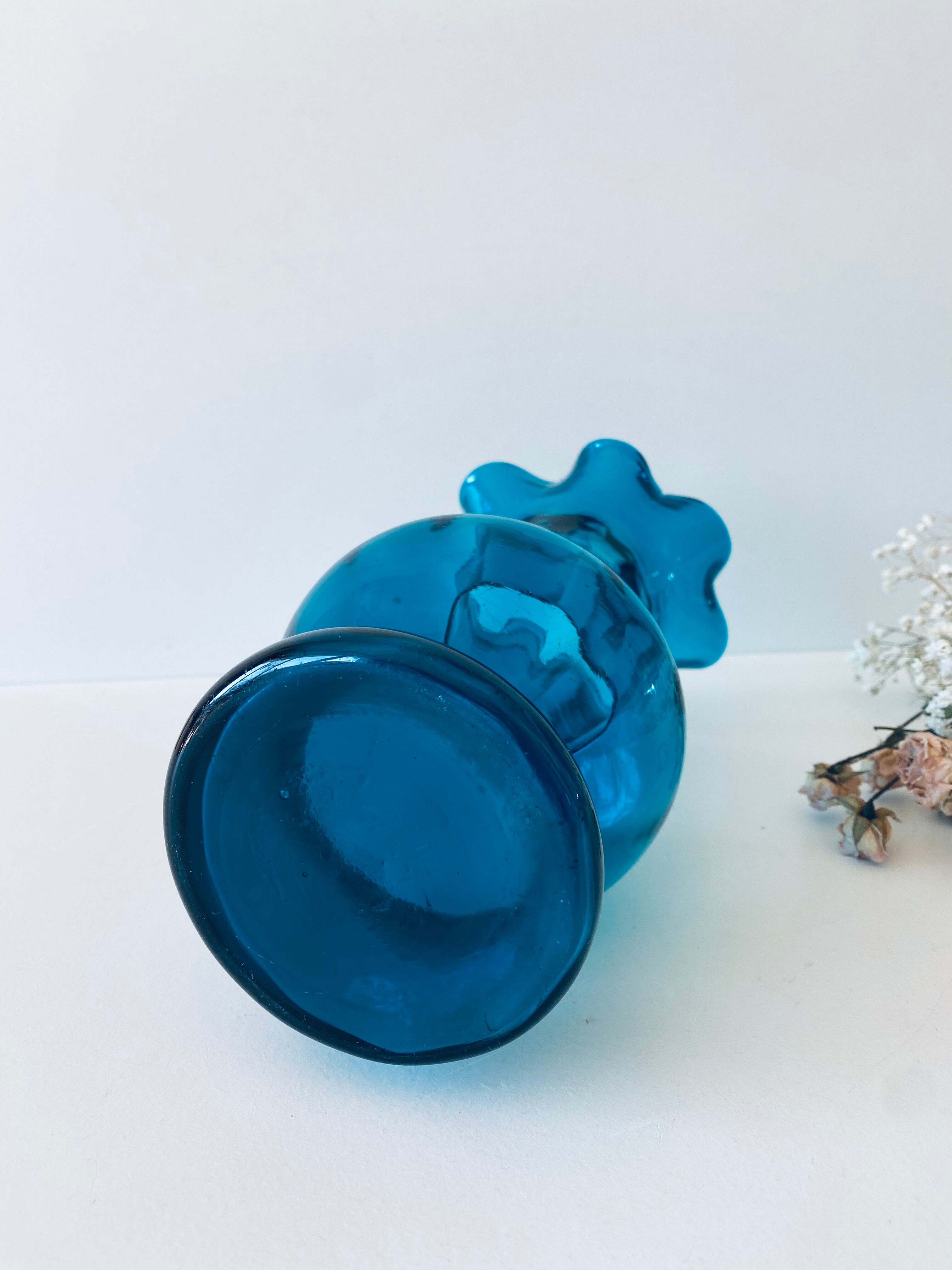 Old blue duck vase with collar