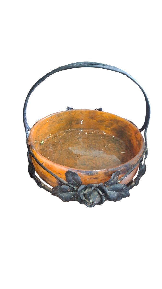 Glass paste bowl
